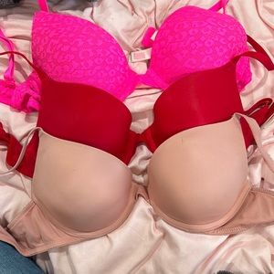 PINK / Victoria Secret Bras